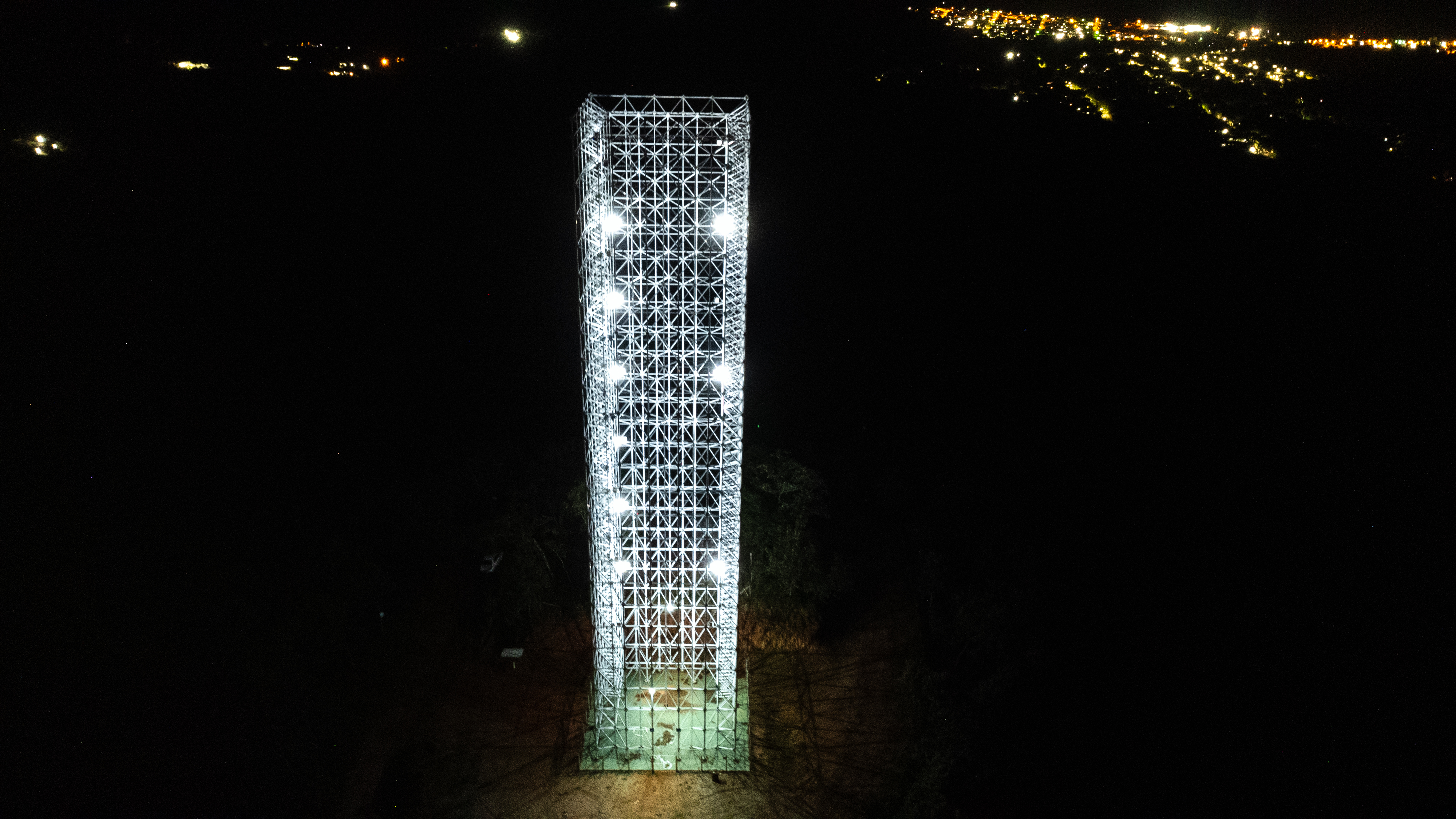 Cruz de Todos os Povos